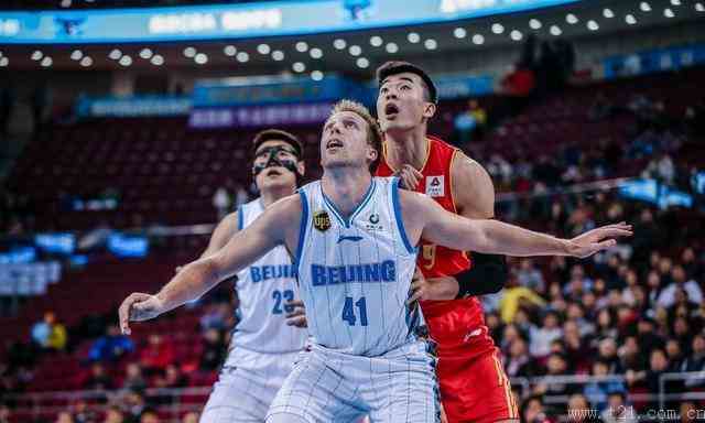 CBA季后赛分析：战北京深圳男篮阵容有优势，双塔发挥至关重要